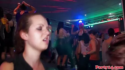 Tôi có thể giúp cô vui lòng phim sex co trang của bọ tưởng tượng