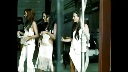 Tuyệt vời cho con bú 2 sex co trang dep