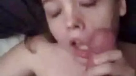 Cô gái vui cổ trang sex vẻ ngoài trời