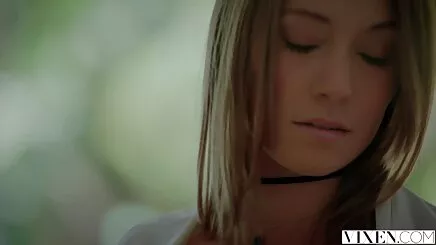 Vương phim xe co trang quốc Anh Jenny và chồng ở nhà