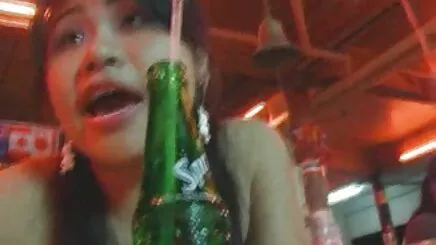 FemaleFakeTaxi Doanh nhân phim xech co trang đạt tới một thỏa thuận với người lái xe